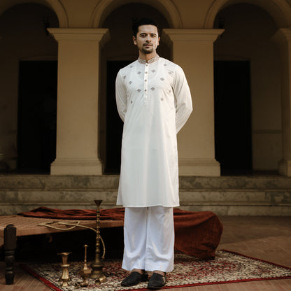 YAMAAN Supreme Panjabi White