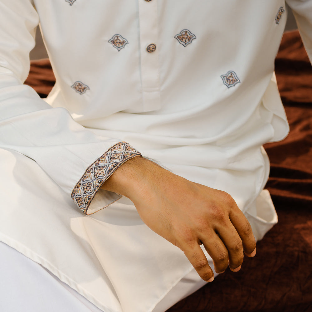 YAMAAN Supreme Panjabi White